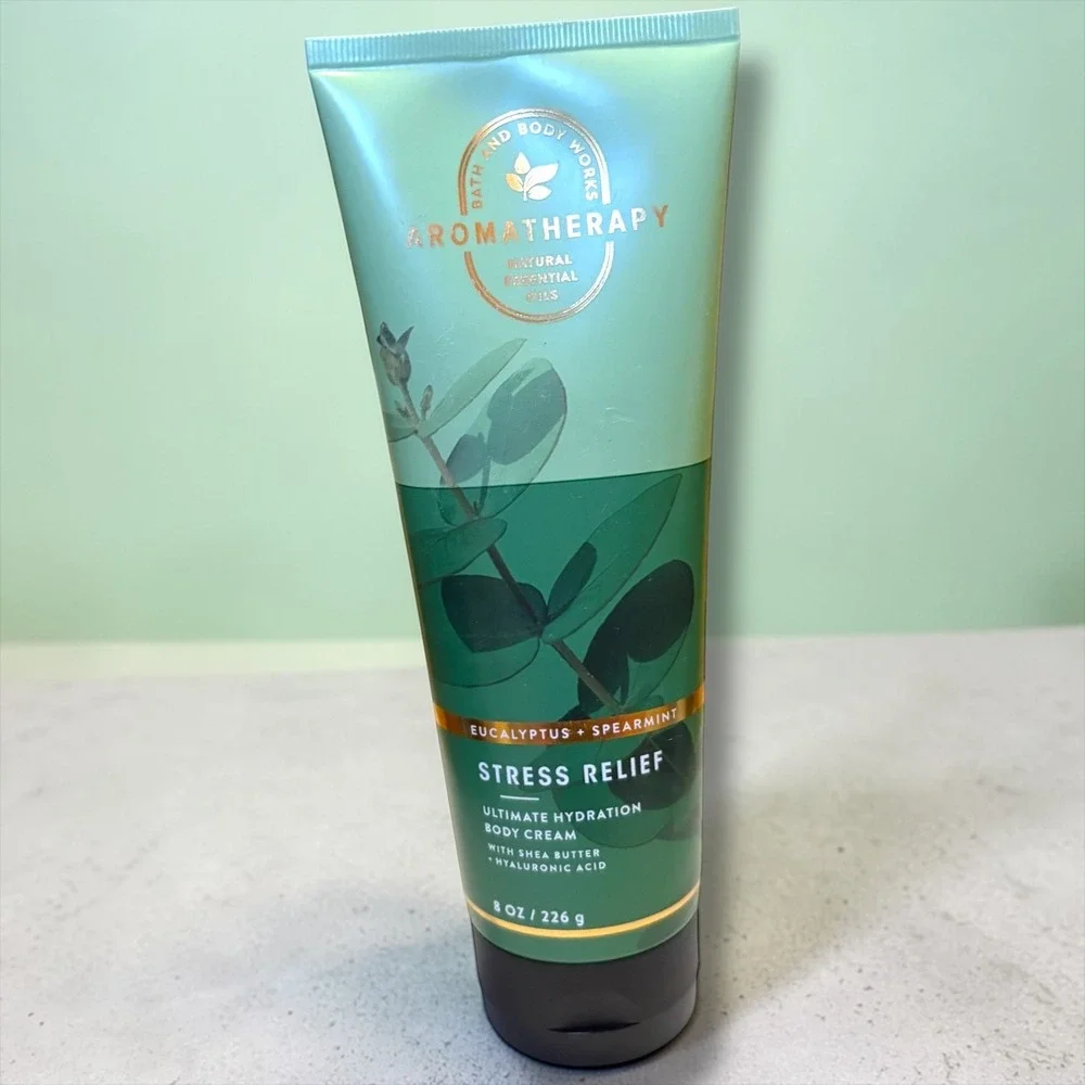 Bath and Body Works Aromatherapy Stress Relief Eucalyptus Spearmint Body Cream